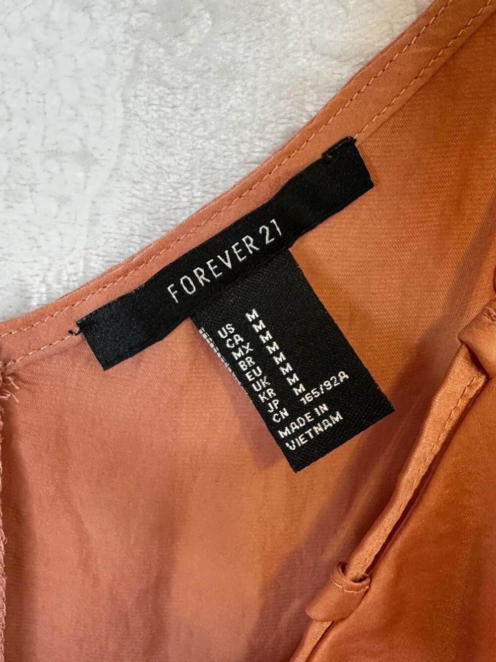 Forever 21 Satin V-Neck Cami Tank Top Size M - Picture 5 of 5